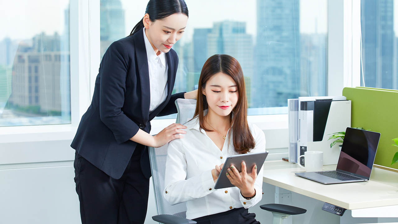 在線人工客服系統(tǒng)可雙端接入，全渠道統(tǒng)一管理不漏商機(jī)